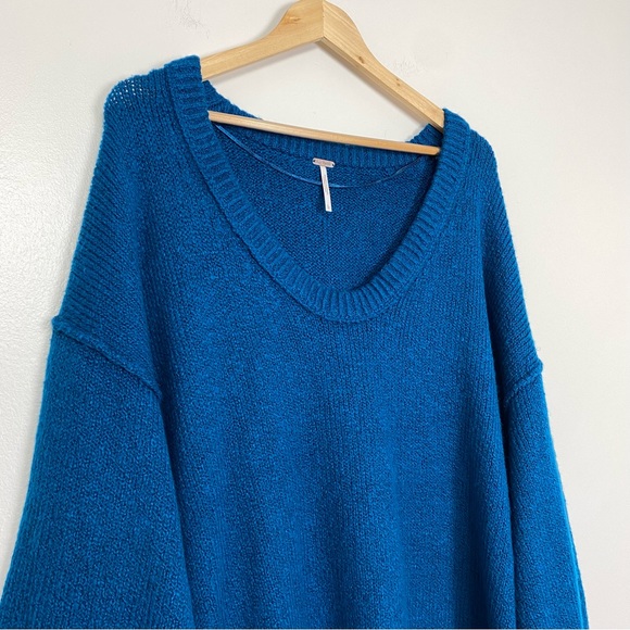NWT FREE PEOPLE Brookside Oversized Sweater Tunic Size Large - Picture 2 of 14